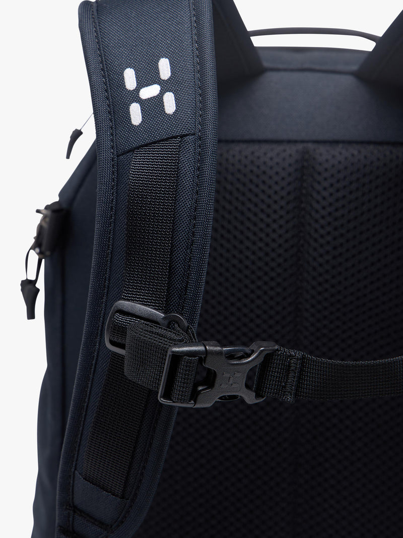 Haglöfs Corker Medium Backpack True Black, UK version