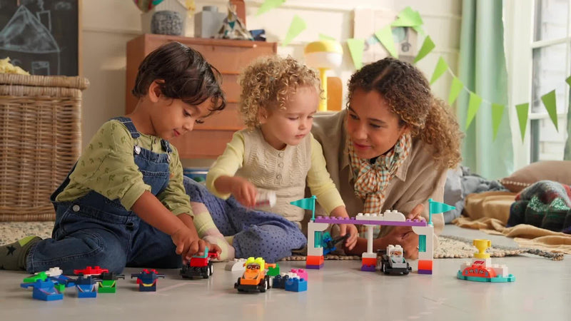 Lego DUPLO F1 Team Race Cars & Drivers toy set, UK version