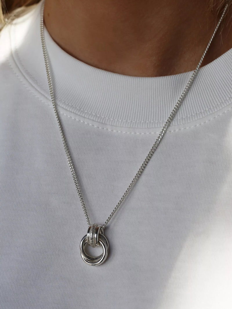 Tutti Fuse interlocking pendant necklace silver (British brand)