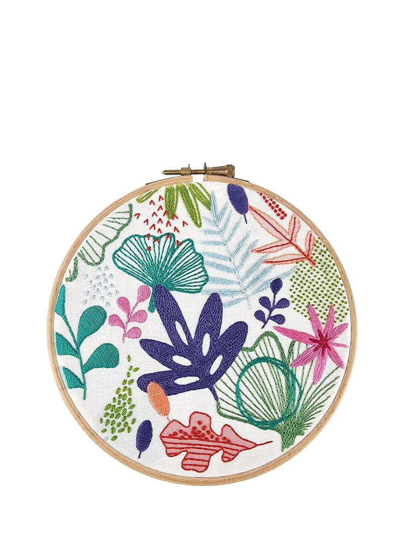 Oh Sew Bootiful Abstract Florals embroidery kit 16.5cm - British product