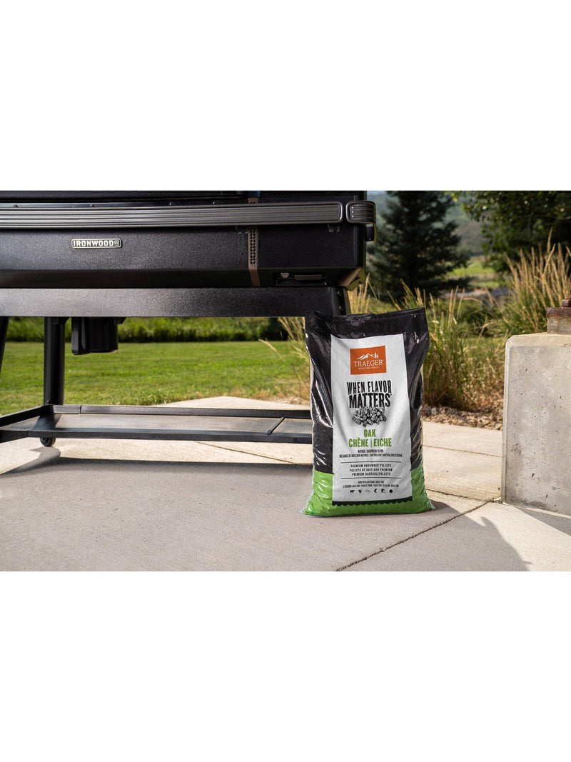 Traeger oak hardwood BBQ pellets 9kg (British brand)
