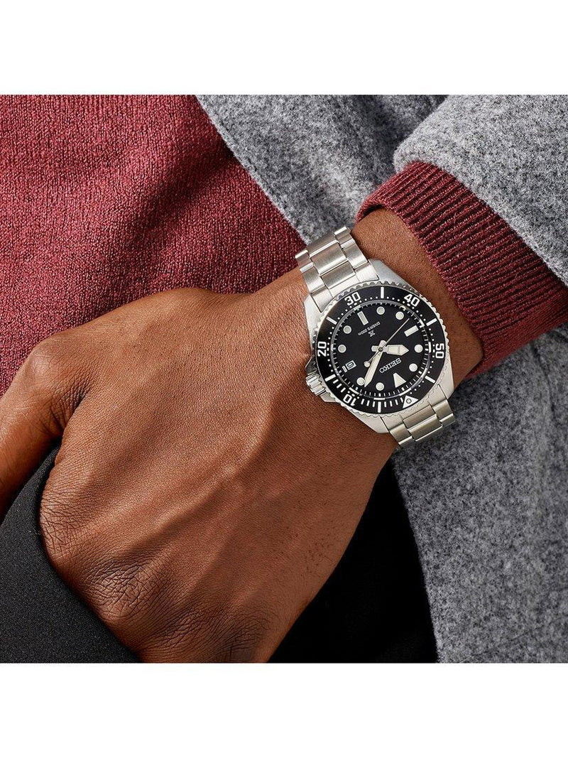 Seiko Prospex Solar Diver watch black dial silver bracelet (British brand)