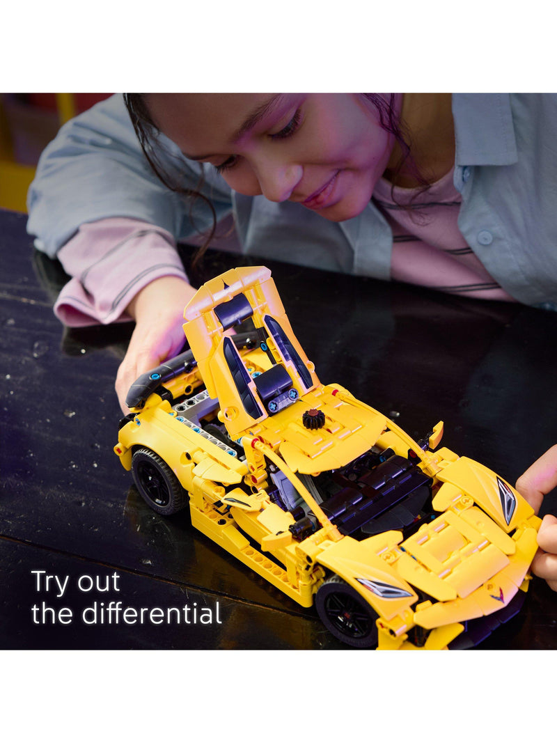 LEGO Technic Chevrolet Corvette Stingray 732-piece building set - British product