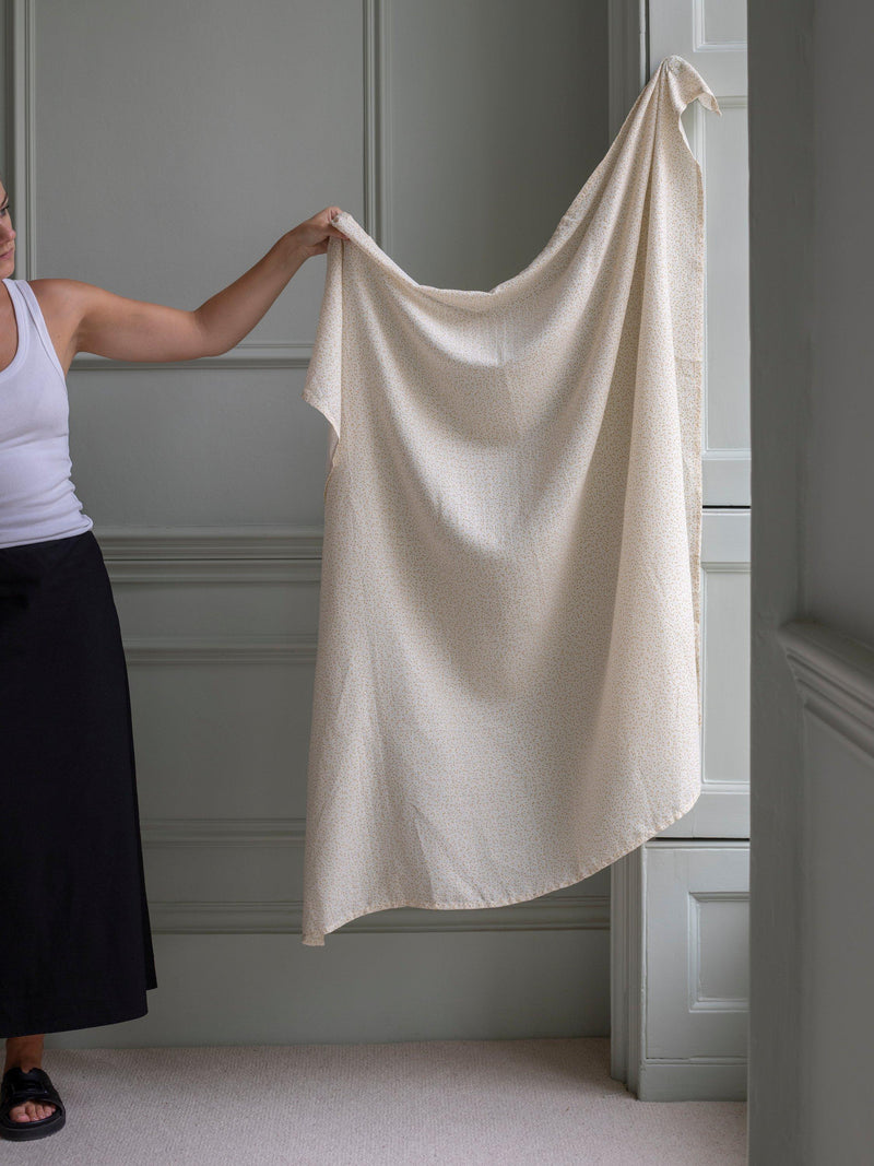 Avery Row muslin swaddle 120x120cm, UK version