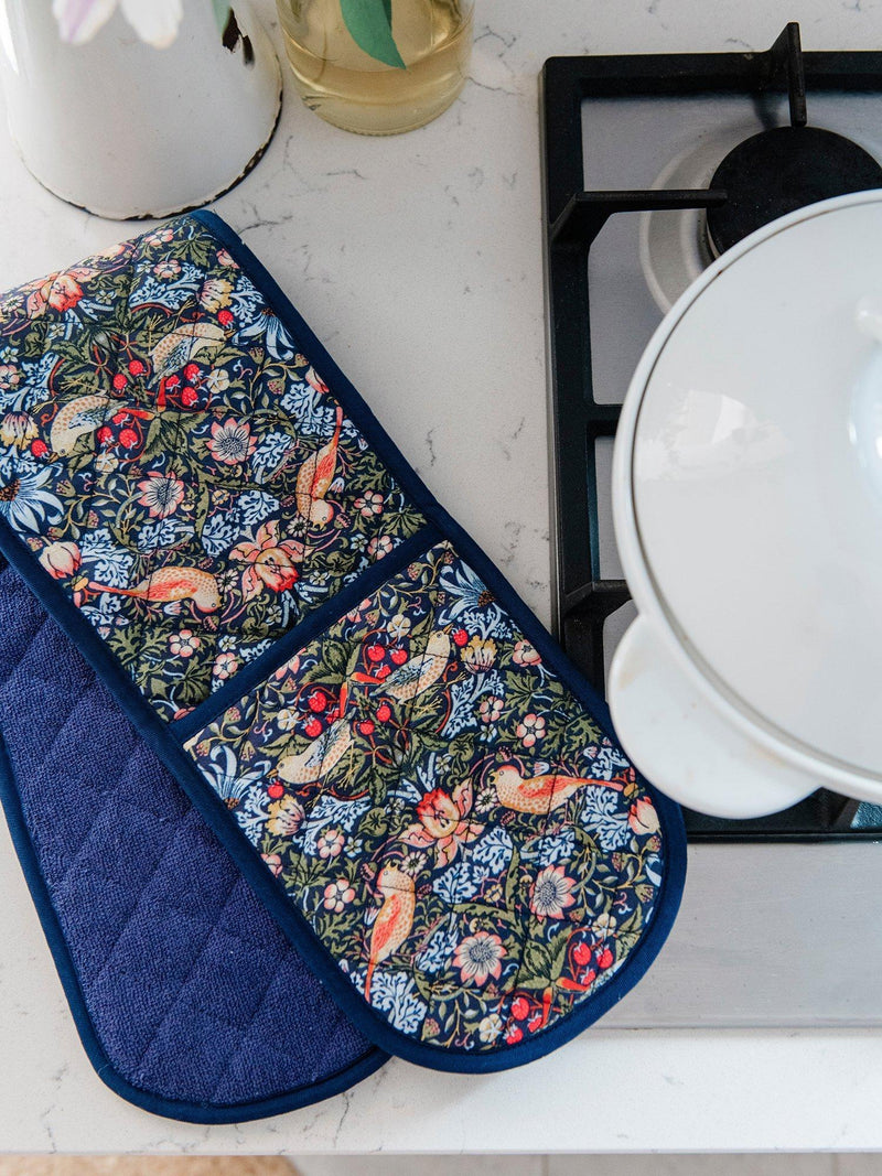 William Morris Strawberry Thief oven gloves organic cotton - British product