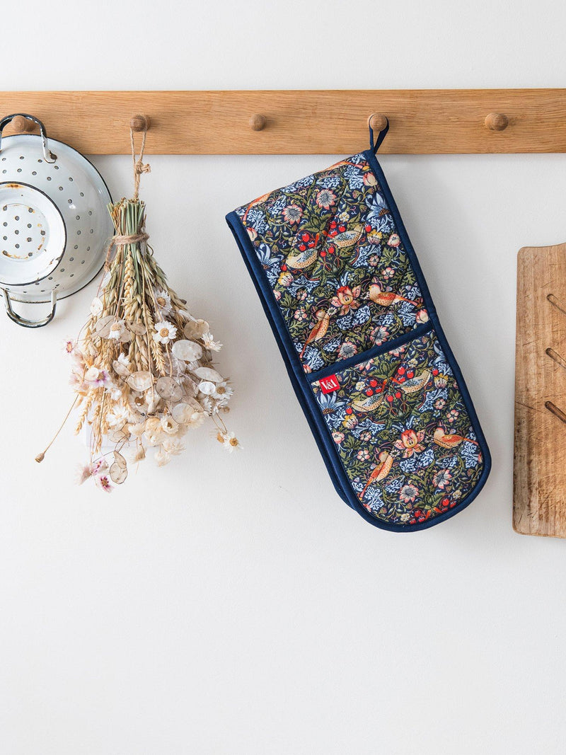 William Morris Strawberry Thief oven gloves organic cotton - British product