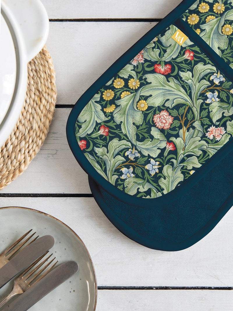 Museums & Galleries William Morris organic cotton double oven gloves (British brand)