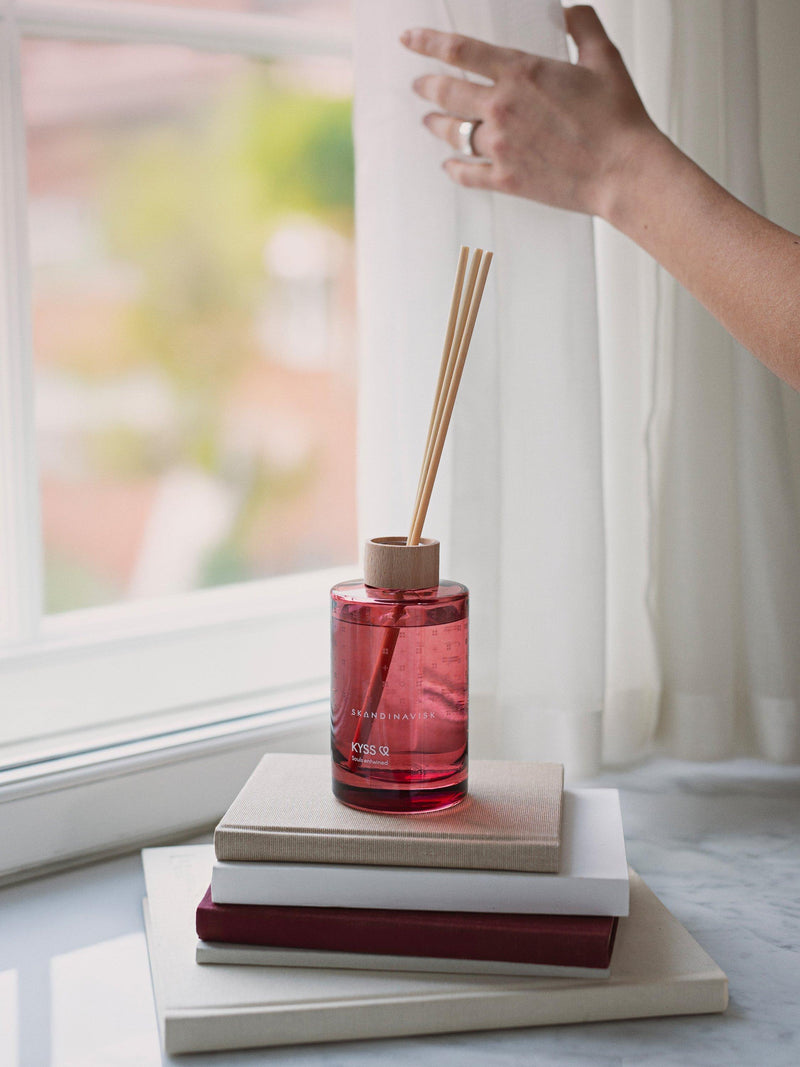 SKANDINAVISK Kyss reed diffuser 200ml, imported from the UK