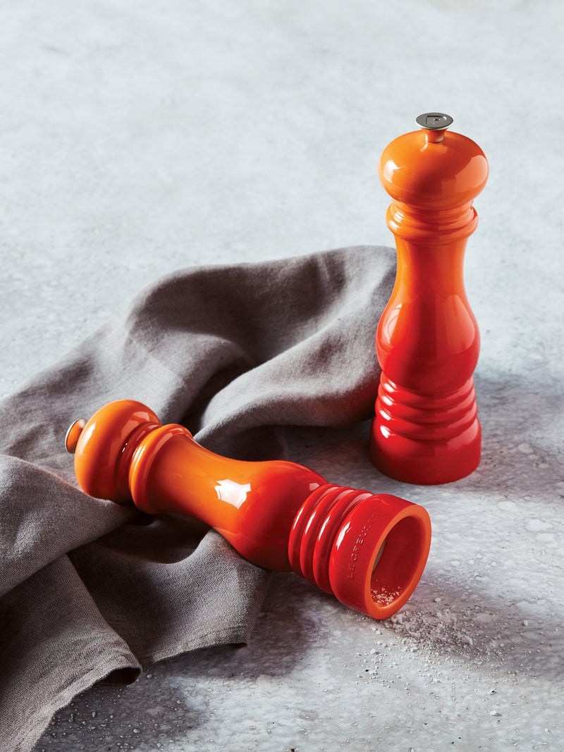 Le Creuset classic salt and pepper mills set of two in volcanic, UK version