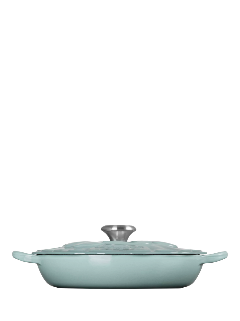 Le Creuset cast iron shallow casserole petal signature 26cm, UK version