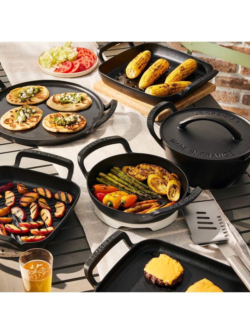 Le Creuset cast iron pizza pan outdoor 35cm, UK version