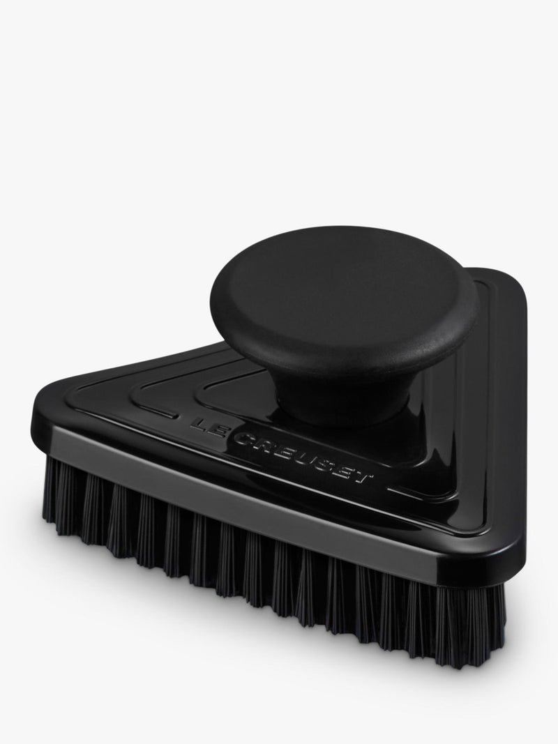 Le Creuset triangular outdoor grill brush, UK version