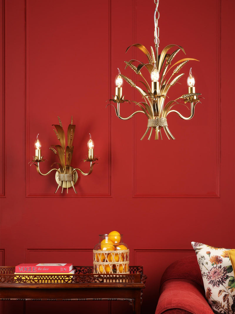 Där Phaedra leaf wall light in gold finish for living room, UK version