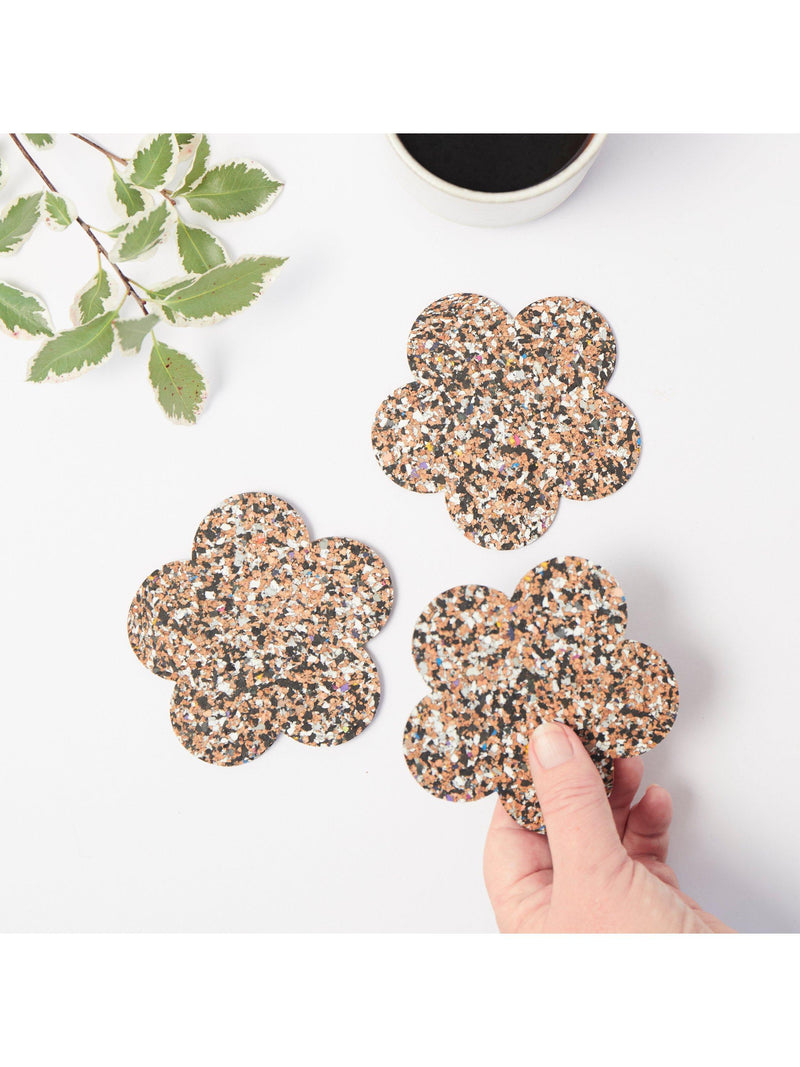 LIGA cork coaster set of 4 flower shaped, UK version