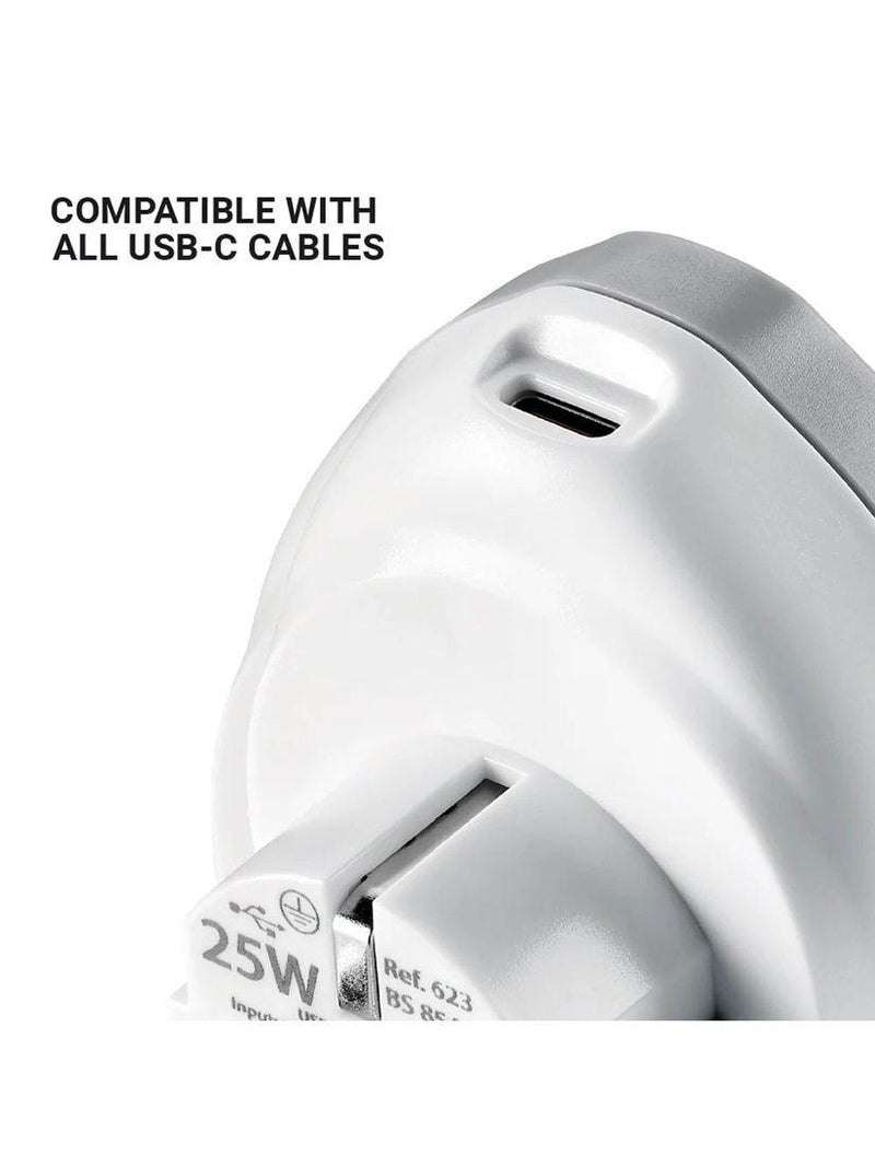 Go Travel EU plug adaptor 25W USB-C fast charge, UK version