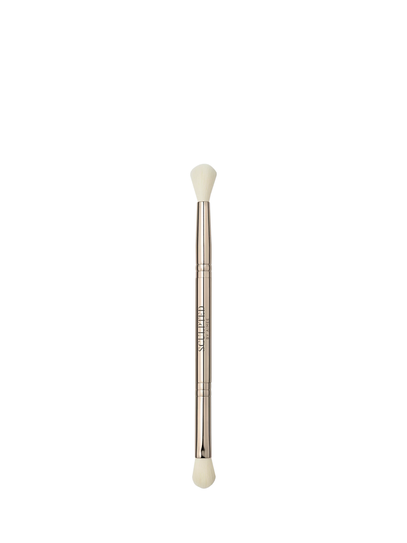 Sculpted By Aimee blender duo brush for smokey eyes, UK version