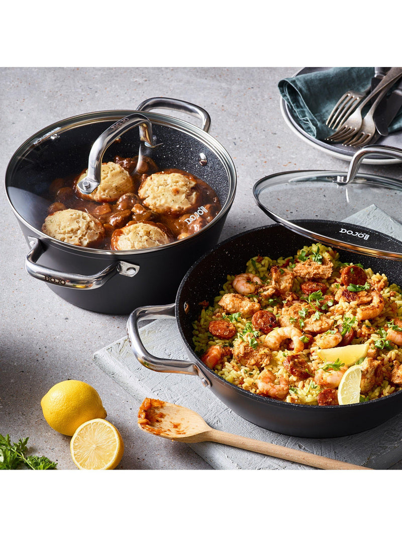 Dojo Yumi Neverstick non-stick casserole dish with lid 24cm - British product