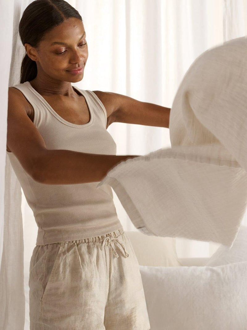 Bedfolk crinkle-textured linen cotton throw 250x175cm, UK version