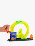 Hot Wheels Snake Spiral Attack playset petrol station - British product