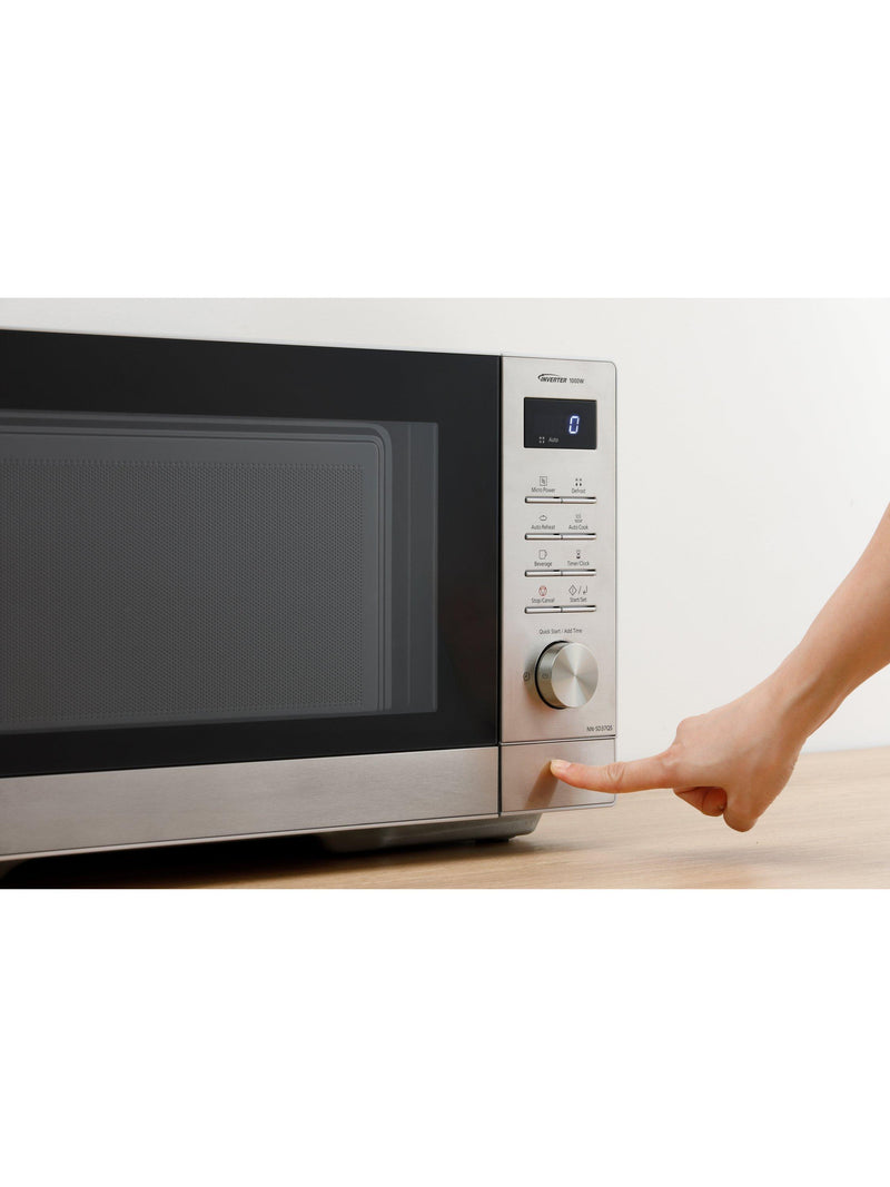 Panasonic NNSD37QSBPQ microwave 29L, imported from the UK