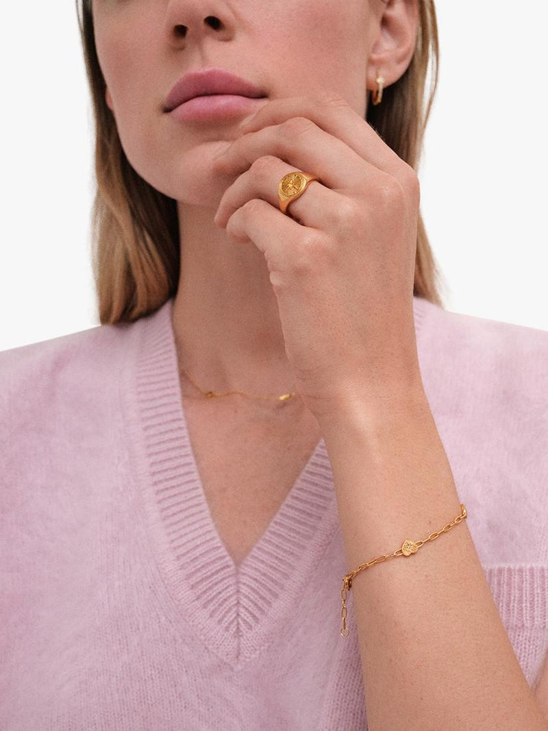 Astley Clarke heart station bracelet gold, imported from the UK