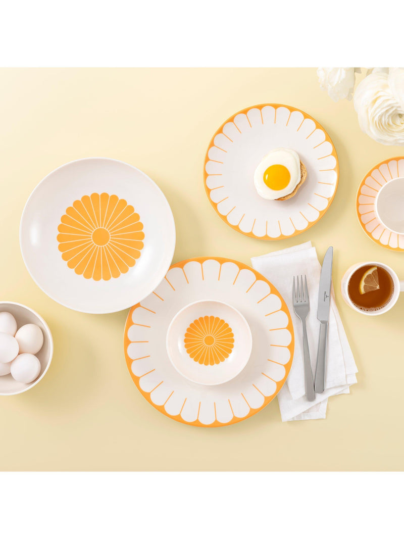 Villeroy & Boch porcelain breakfast plates with floral design, set of 2, 21cm diameter (British brand)