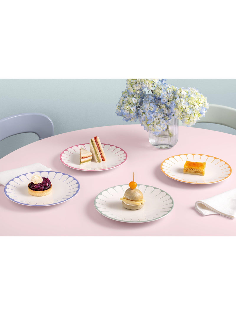 Villeroy & Boch green floral porcelain dinner plates, set of two, 26cm (British brand)