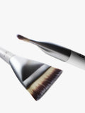 IT Cosmetics Foundation Brush Heavenly Luxe, imported from the UK