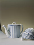 Wedgwood bone china teapot 940ml white blue pinstripe (British brand)