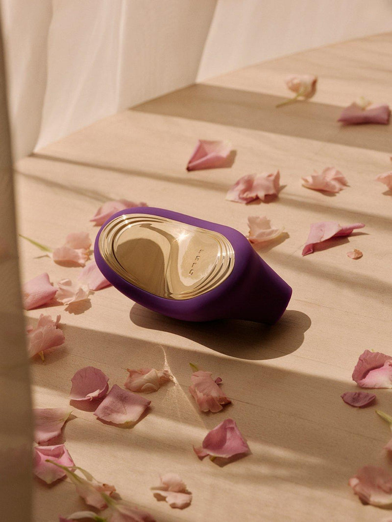 LELO SONA 2 vibrator in Purple, imported from the UK