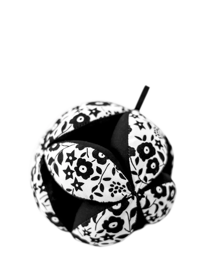 Etta Loves Liberty Fairford Shadow fabric grasp ball 13cm, UK version