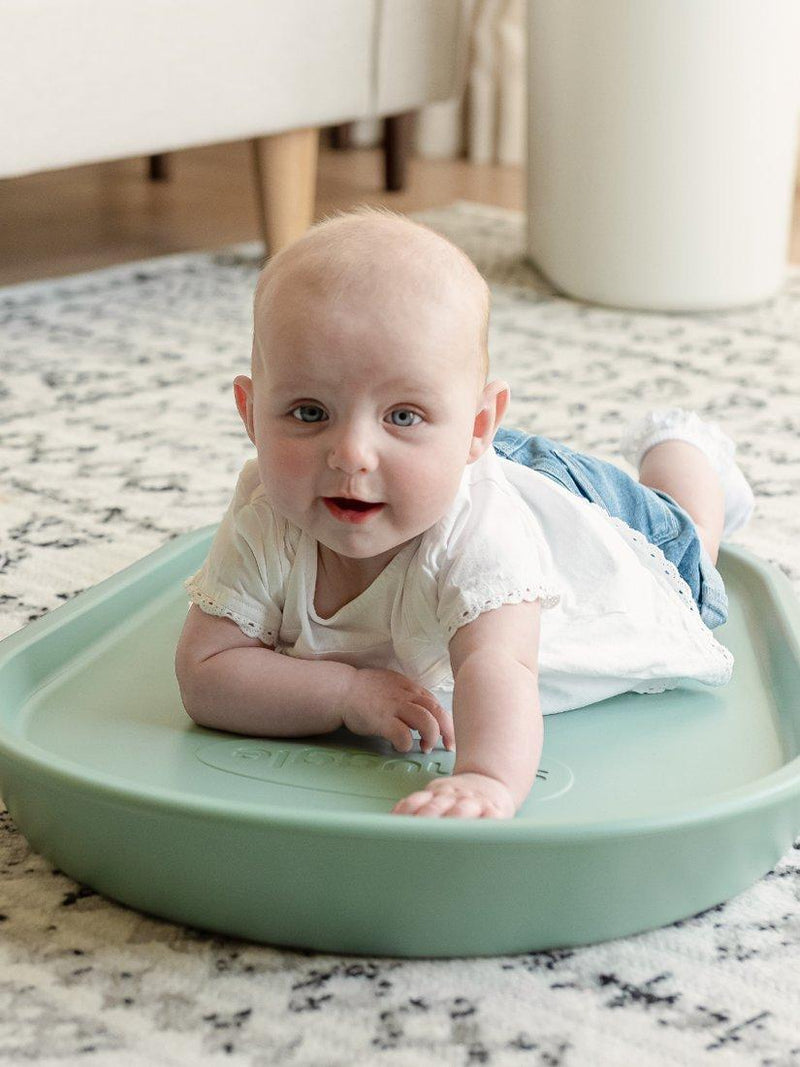 Shnuggle baby bath and changing essentials bundle (British brand)