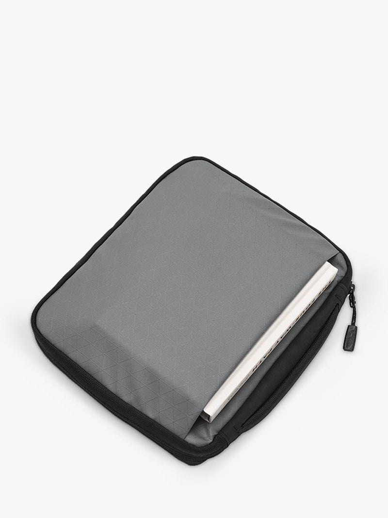 GROUNDTRUTH RIKR Tech Pouch Summit Grey (British brand)