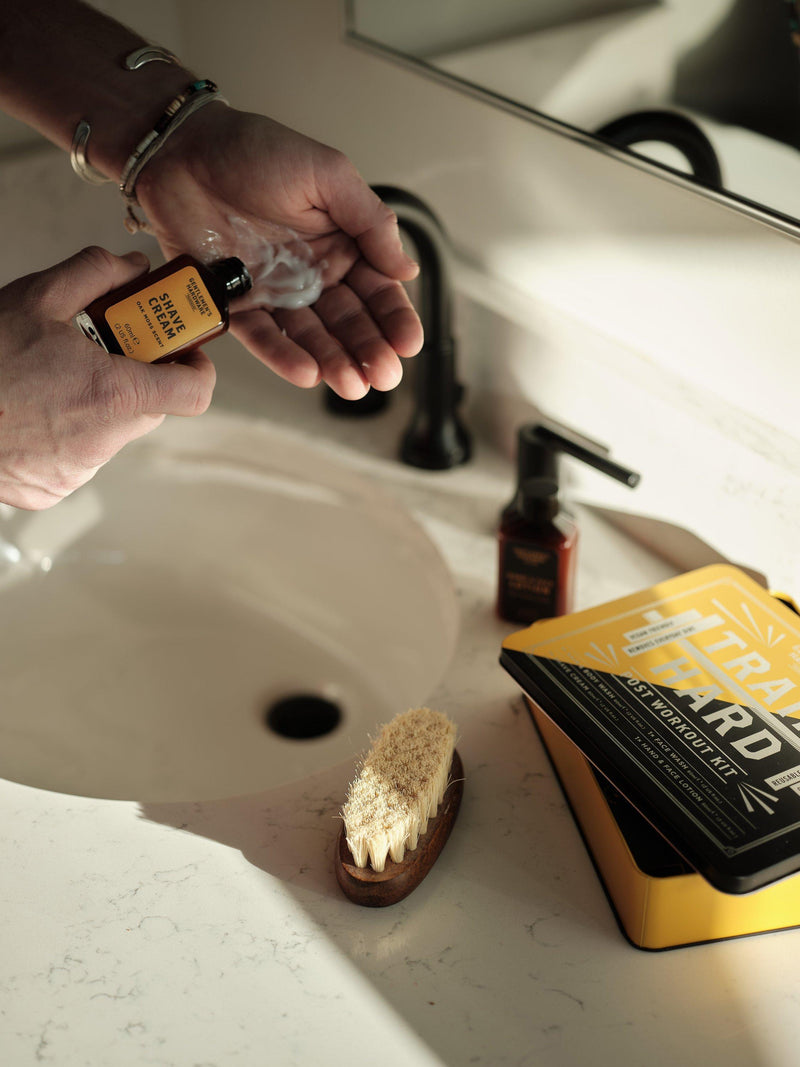 Gentlemen's Hardware Post Gym Kit grooming set 520g, UK version