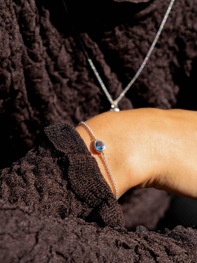 Dower & Hall sterling silver chain bracelet with topaz gem - British product