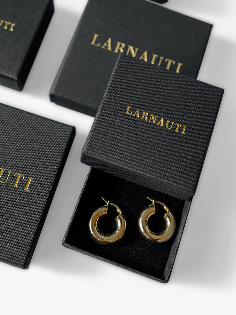 LARNAUTI gold bead necklace yellow gold 18ct plating, imported from the UK
