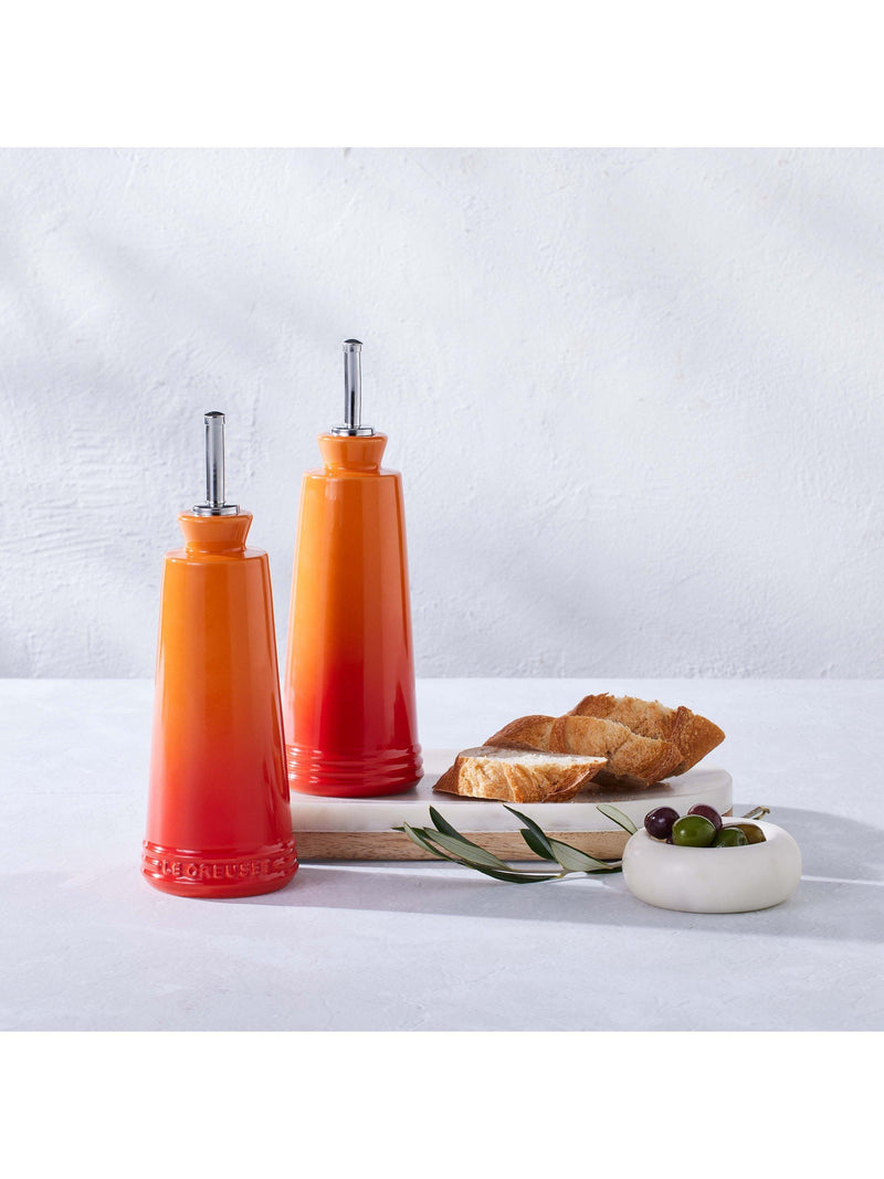 Le Creuset oil vinegar bottles set of 2 330ml, UK version