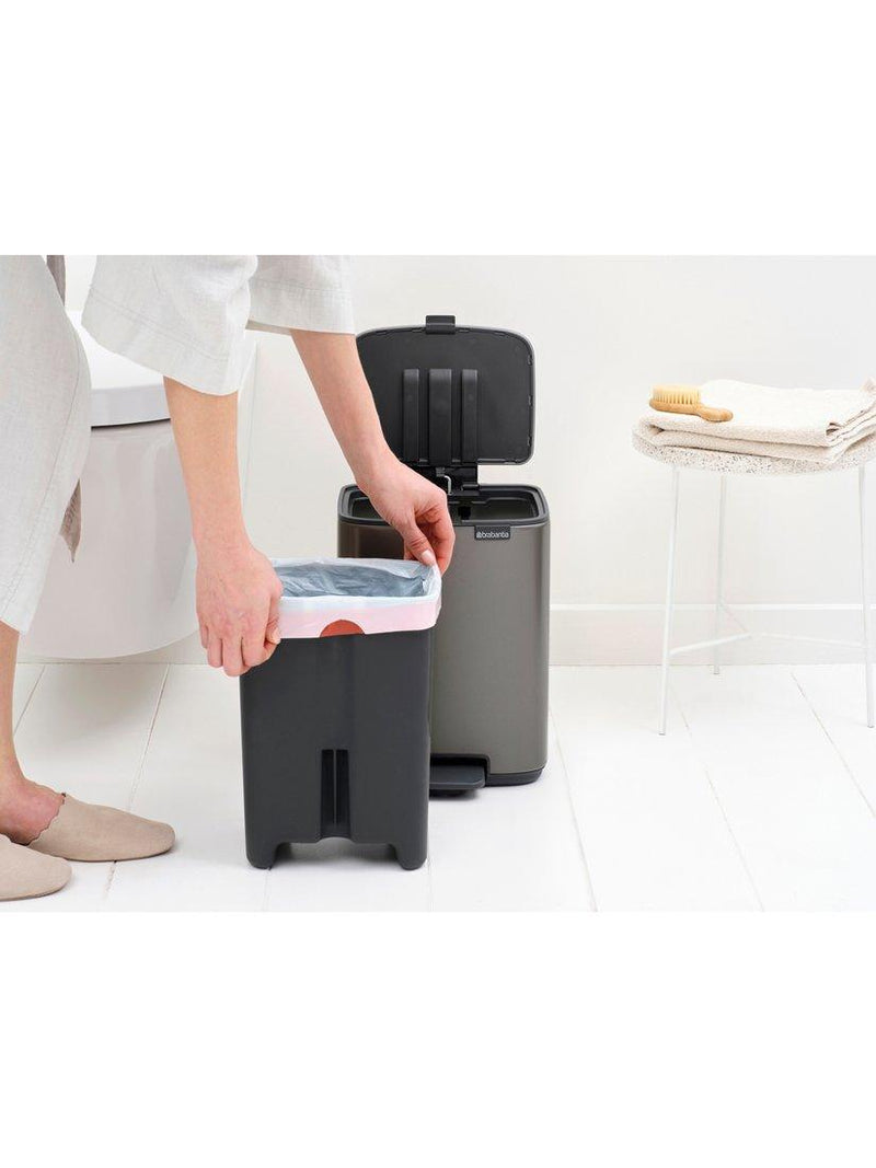 Brabantia Bo bathroom pedal bin Platinum 7L, UK version