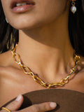 Ottoman Hands Etta chain necklace gold - (British brand)