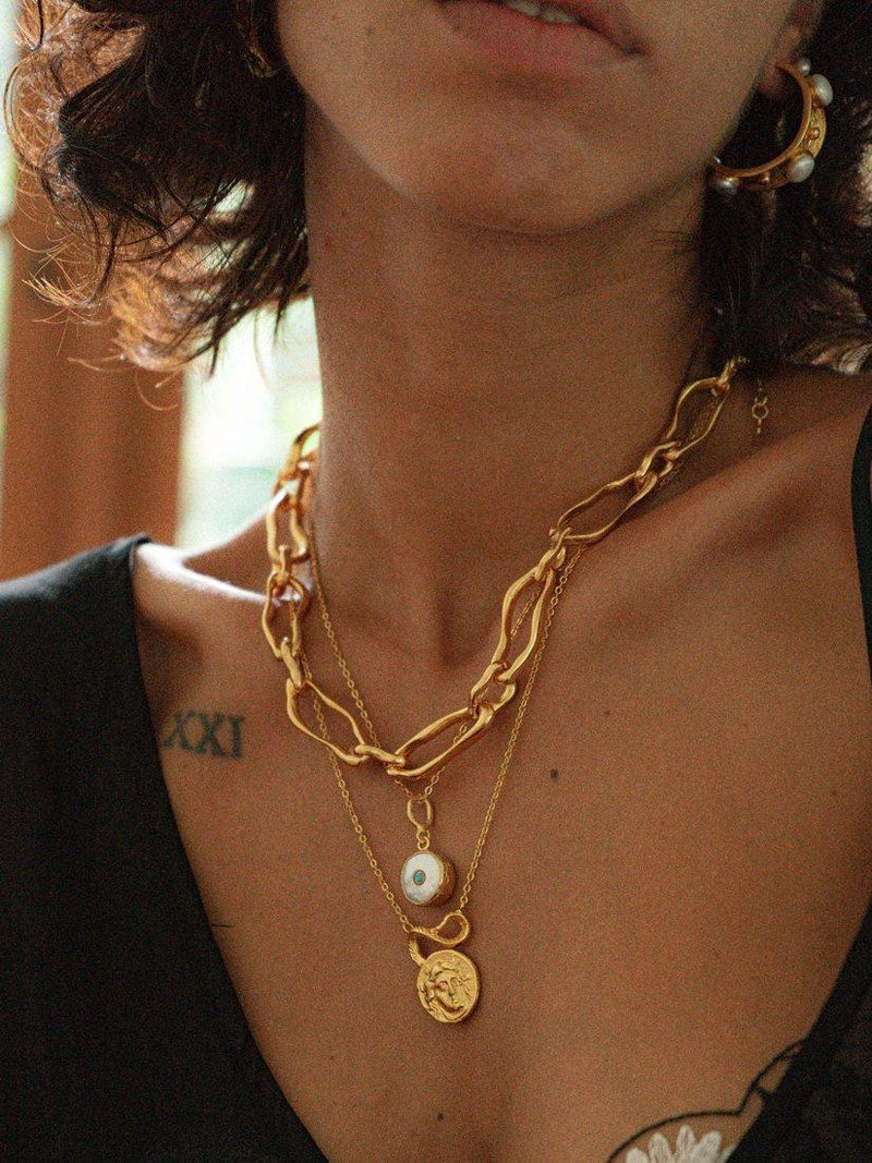 Ottoman Hands Etta chain necklace gold - (British brand)