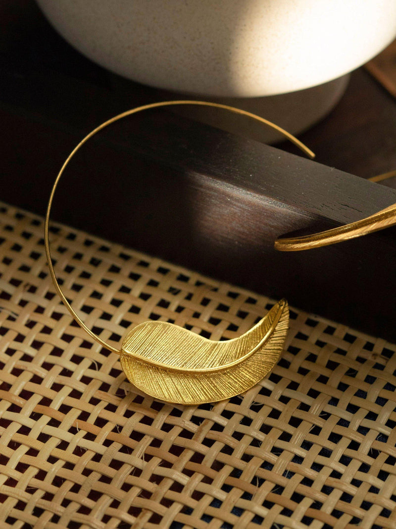 Ottoman Hands feather hoop earrings in gold - British product