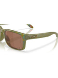 Oakley men's polarised square sunglasses (British brand)