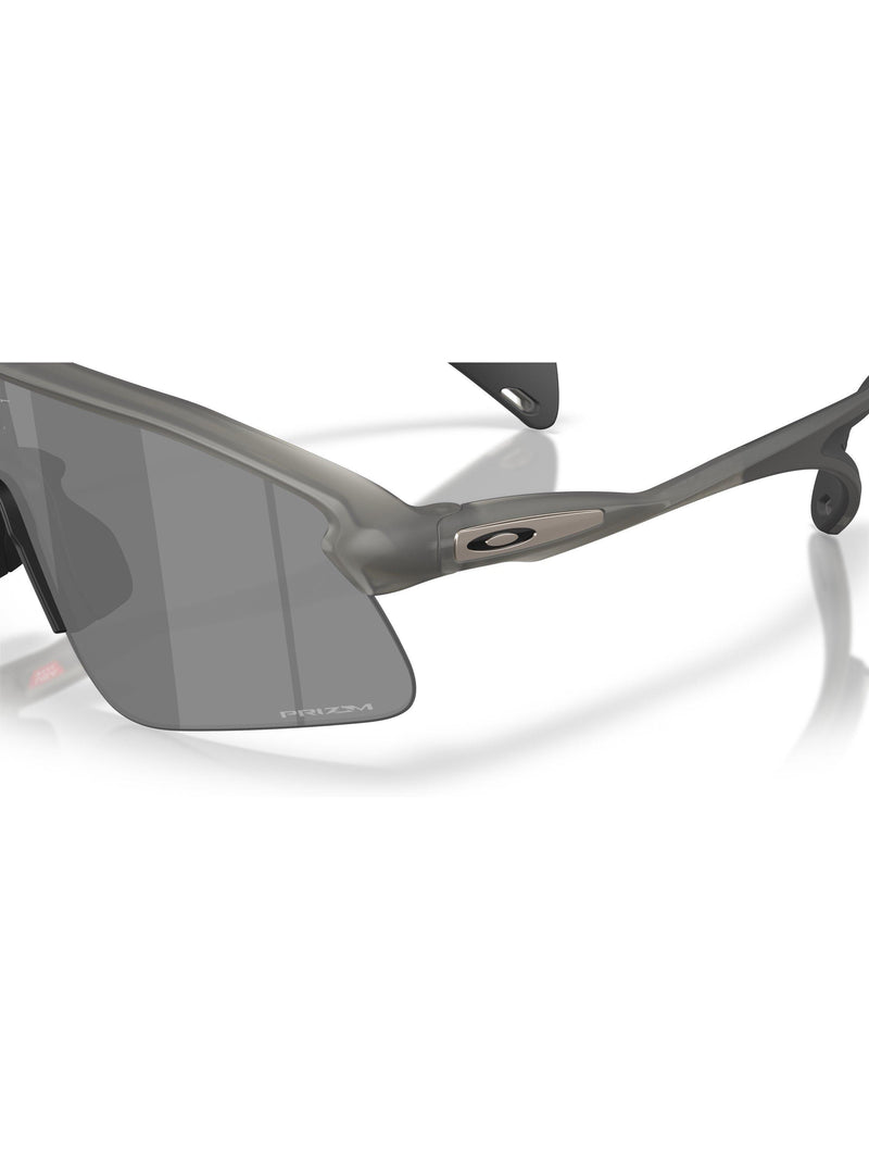 Oakley OO951 rectangular sunglasses grey smoke - British product