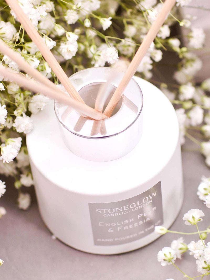 Stoneglow English Pear & Freesia reed diffuser 120ml, UK version