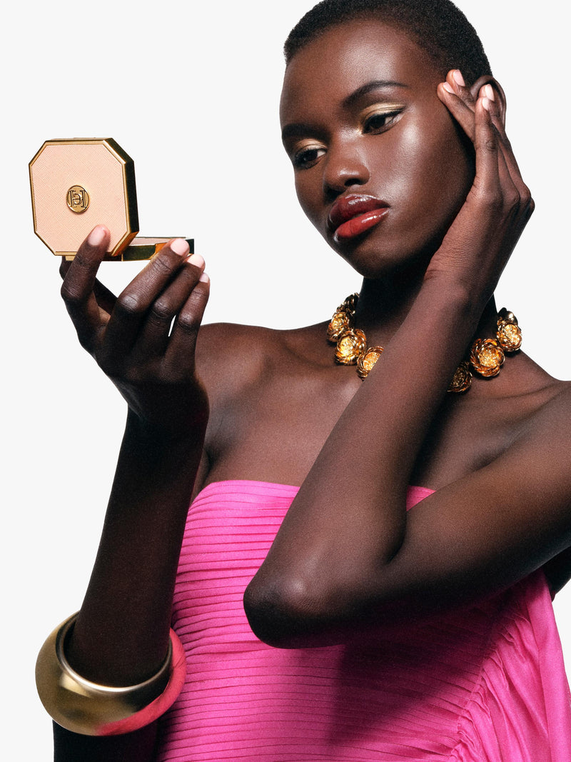 Carolina Herrera Nude Couture cream to powder highlighter 8g, imported from the UK