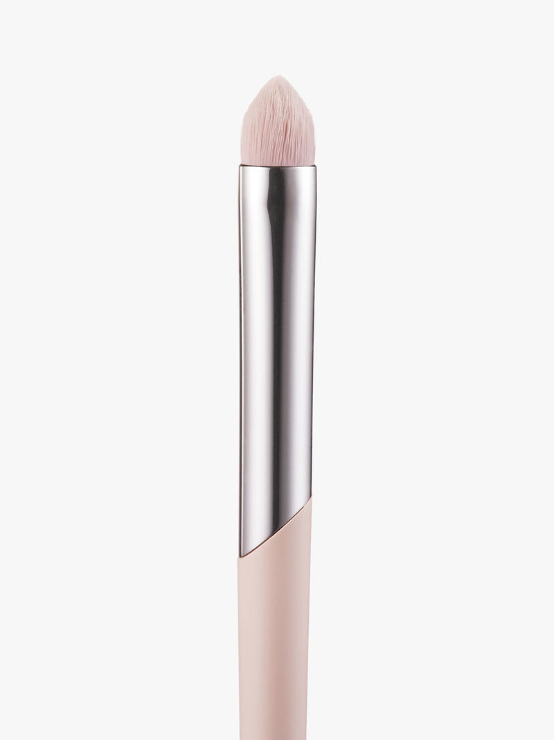 Fenty Beauty Precise Definition synthetic eyeshadow brush 220, UK version