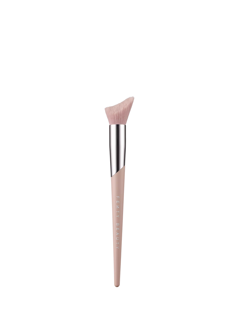 Fenty Beauty Cheek Hugging Highlight Brush 120 - British product
