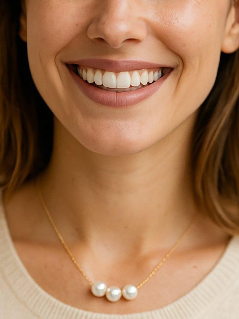 E.W Adams triple pearl necklace 9ct yellow gold 40-45cm, UK version