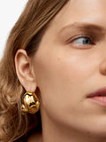 Monica Vinader Nomad Bold Medium Hoop Earrings in gold, UK version
