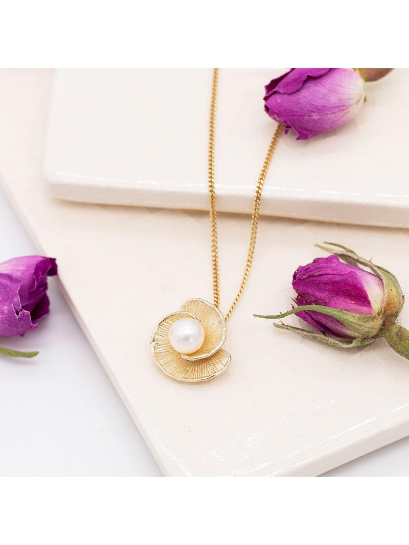 IBB pearl flower pendant necklace 9ct yellow gold - UK version